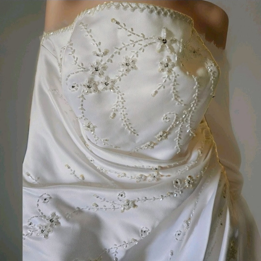 David's Bridal White Embroidered Wedding Gown